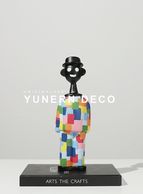 简约现代抽象创意人物摆件样x板间家居电视柜客厅玄关软装饰品摆