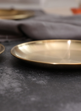 北欧风铁艺材质圆形不锈钢托盘首饰化妆品收纳盘金属桌面装饰摆件