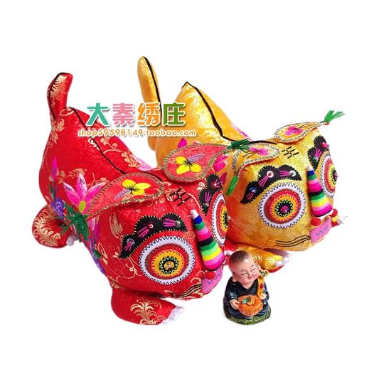 纯手工绣花布老虎抱枕婴儿童满月百天周岁庆生抓周礼物民间工艺品