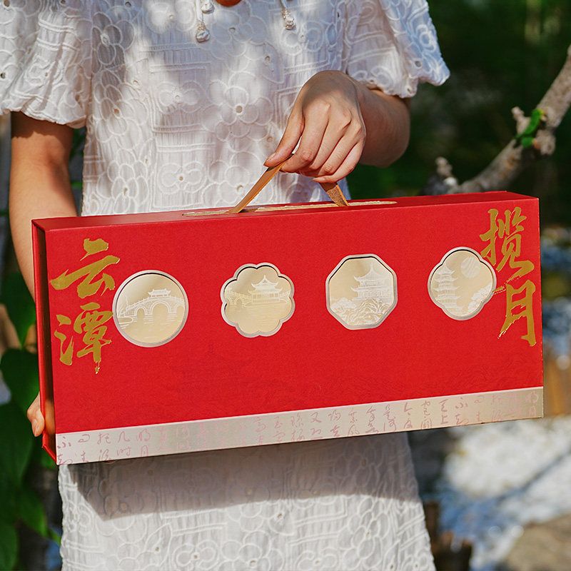 年货坚果礼盒新年送礼纸皮核桃黑芝麻白巧花生支持定制企业团购