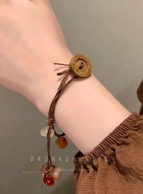 串珠复古叠戴木质纽扣手链