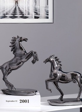 马到成功创意高档轻奢马摆件桌面工艺品办公室酒柜装饰品开业礼品