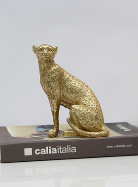 现代简约创意轻奢样板间黄铜豹摆件酒柜电视柜书柜茶几动物装饰品