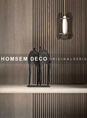 样板间客厅黑色铸铁物雕塑样品屋展示中心书房书柜书桌软装饰工艺