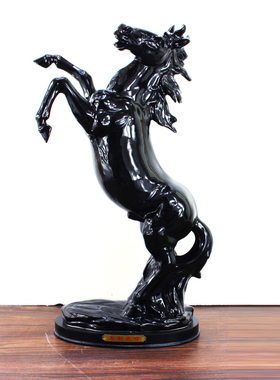 陶瓷骏马工艺品黑色招财生肖办公室装饰马到成功摆设