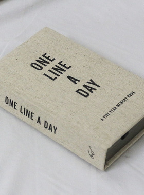 5年历记事本现代字母系样板房别墅售楼处办公室书房桌面摆件