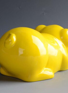 黄色十二生肖猪摆件 小猪猪白瓷猪 摆件猪