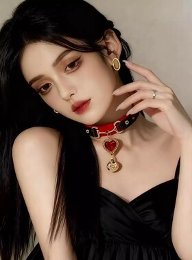 双层爱心宝石铃铛项圈