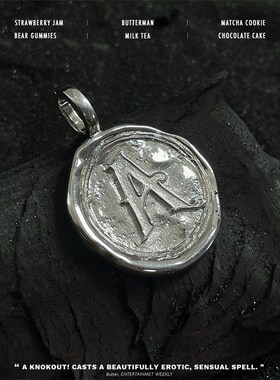 S925银色纹理英文字K母不对称圆形吊坠