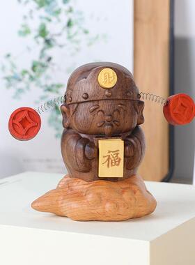财神爷实木质桌摆创意桌面装饰生日礼物可爱书桌玩偶车载动态摆件