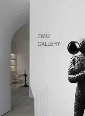 酒店别墅软装艺术大落地现代人物雕塑人像增高底座装饰