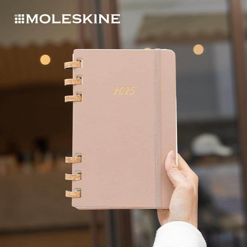 Moleskine 2025年12个月Spiral系列硬面周计划/月计划本活页软面,淘宝优惠券,粉丝福利购,淘宝优惠卷