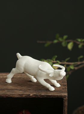创意迷你手工白瓷动物牛摆件招财生肖牛客厅办公桌面装饰品小摆设