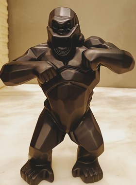 法国款烤漆20厘米金刚猩猩雕树脂玻璃钢塑摆件户内外动物造型装饰