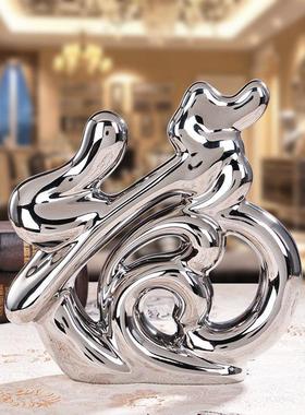 现代简约摆件新年新居乔迁客厅电视酒柜小摆设欧式奢华工艺装饰品