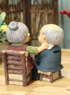 相伴相守爷爷奶奶情侣老头老太储蓄罐存钱罐洗脚老人客厅家居摆件