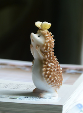 真自在可爱刺猬树脂动物小摆件创意个性盆栽造景送女生礼物圣诞节