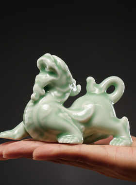 精品招财陶瓷小貔貅一对家居摆件小号茶室客厅玄关办公室桌面装饰