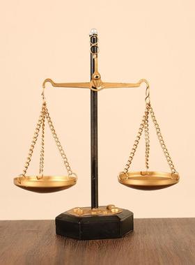 欧式复古怀旧老式手工铁艺天平工艺秤玄关橱窗装饰品创意桌面摆件