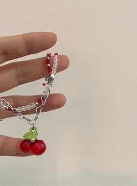 少女感潮森系红色樱桃吊坠小众设计串珠双层爱心钛钢项链锁骨链女