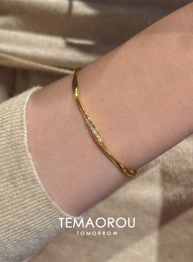 定制实心闪钻莫比乌斯环手镯钛钢不掉色手环轻奢高级感手饰品配饰