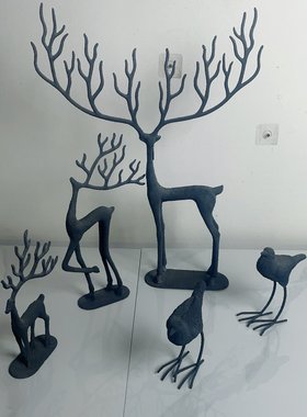 北欧简约圣诞节铸铁鹿样板房民宿景观氛围装饰复古做旧摆件工艺品