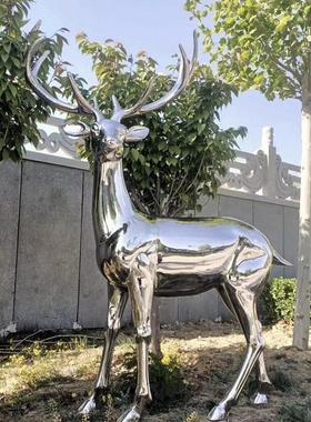 定制不锈钢镜面鹿雕塑大型几何块面鹿样品屋展示中心庭院景观装饰