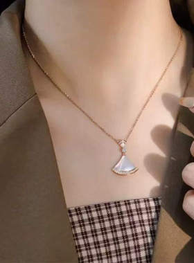 小蛮腰大弹簧项链女男黑陶瓷