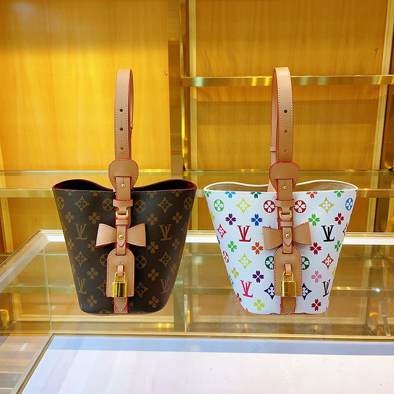 真皮名牌包包女新款黑白三彩2025时尚老花水桶包压花单肩斜挎手提,淘宝优惠券,粉丝福利购,淘宝优惠卷