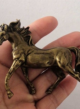 黄铜做旧骏马摆件马到成功生肖马转运摆饰茶宠文玩收藏老铜器工艺