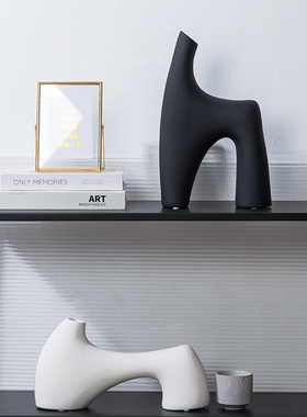 侘寂风黑白陶瓷花瓶简约现代磨砂红客厅样板间书柜电视柜装饰摆饰