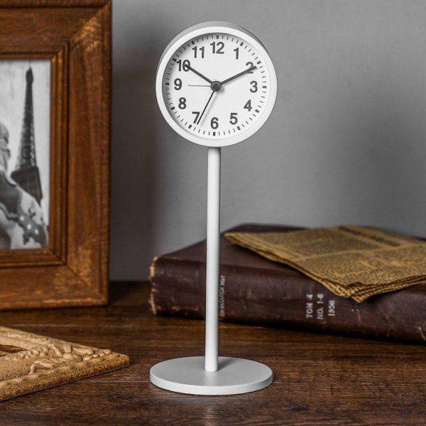 闹钟简约北欧风格学生用静音床头钟表书桌摆件个性小座钟,淘宝优惠券,粉丝福利购,淘宝优惠卷