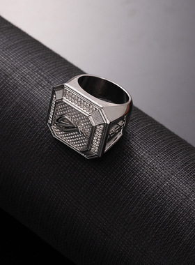 欧美潮酷镶钻男士戒指