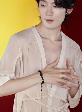 貔貅情侣手链吞金兽草莓晶编织手绳高级感轻奢小众设计情人节礼物