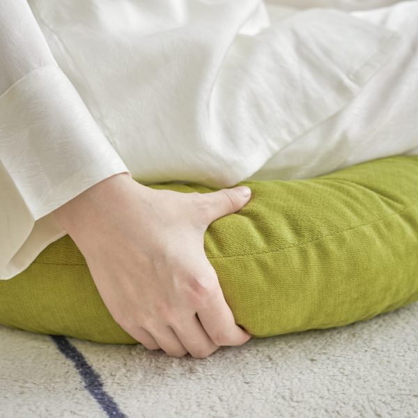 Simple solid color round futon seat cushion living room floor thickened balcony bay window cushion tatami mat meditation cushion
