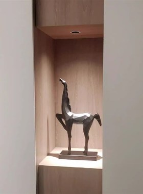 黑色马摆件艺术高级感样板房间售楼F处酒店书柜电视柜玄关软装饰