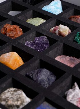 天瑜石光纪天然水晶矿石礼盒30种宝石矿物收藏送礼家居原石摆件