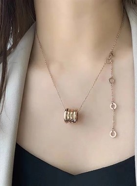 弹簧钛钢时尚个性项m链吊坠气质锁骨链经典百搭T恤链小众设计颈链