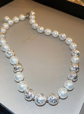 圆珠珍珠项链法式优雅颈链小众设计锁骨链新N款时尚高级感项饰