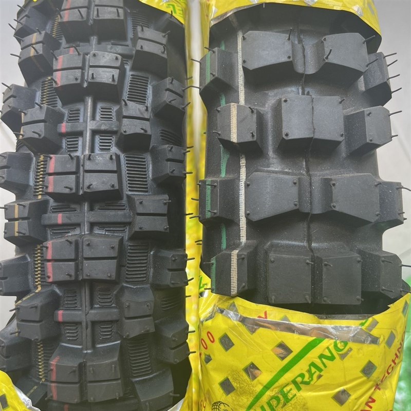 Motorcycle tire 3.00-18 ultra-high tooth steel wire tire 8-layer thickened anti-slip wear-resistant vacuum inner and outer tire