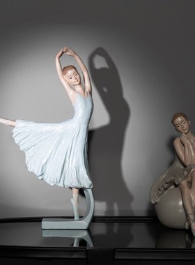 现代创意芭蕾舞者少女孩摆件样板房间卧室公主房优雅装饰品小摆设