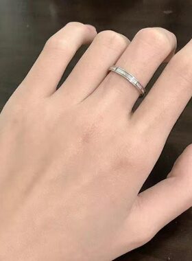 个性潮流中性风百搭情侣不掉色轻松随意慵懒感银色戒指食指中指