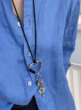 复古美拉德皮绳爱心小狗吊坠项链女秋冬小众百搭高级感长款毛衣链