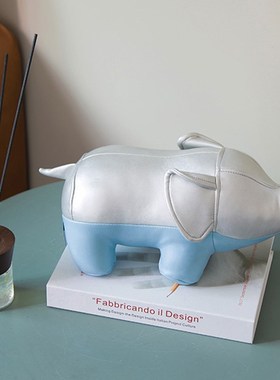 彩色PU皮质公仔马鲸鱼大象狗恐龙河马北极熊动物书挡门档玩偶摆件