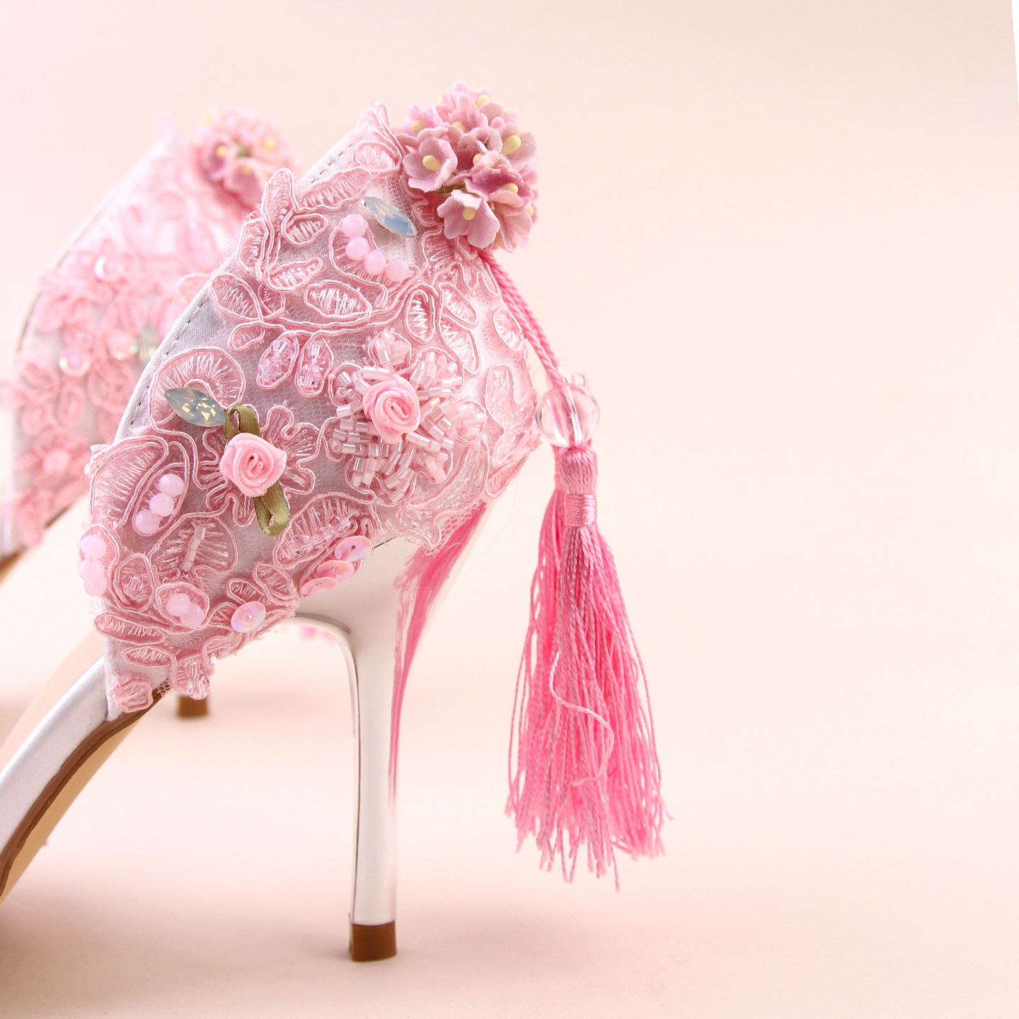 原创甜美洛丽塔粉色珠蕾丝亮片花朵流苏尖头中空细高跟女鞋新娘婚,淘宝优惠券,粉丝福利购,淘宝优惠卷