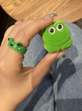 可爱卡通青蛙形状戒指 闺蜜礼物情侣七夕孤寡青蛙戒指