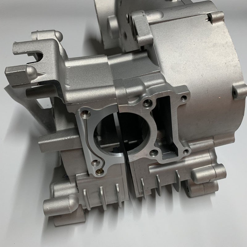 摩托车福锐福禧巧格丽鹰车箱体rsz100大小玩加机油左右曲轴长箱体 - 图0