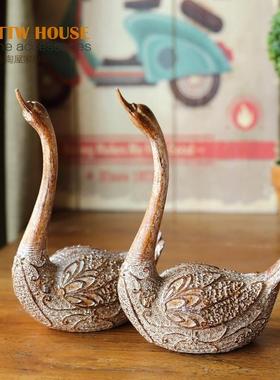 创意复古做旧仿铜树脂天鹅摆件高档客厅家居装饰品天鹅工艺礼品