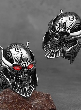 镶钻红眼狼牙骷髅钛钢戒指指环欧美G潮流男士不锈钢自行车手饰