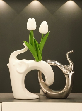 客厅花瓶时钟摆件轻奢高级感餐边C柜酒柜人像艺术装饰品简约家居